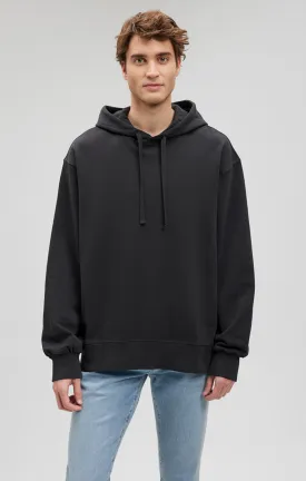 HOODIE IN PIRATE BLACK